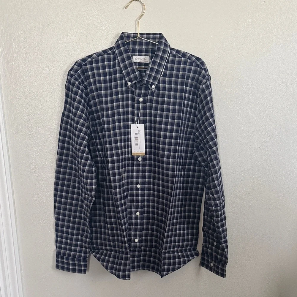 Men’s L Classic Navy Checkered Button Down Shirt NWT